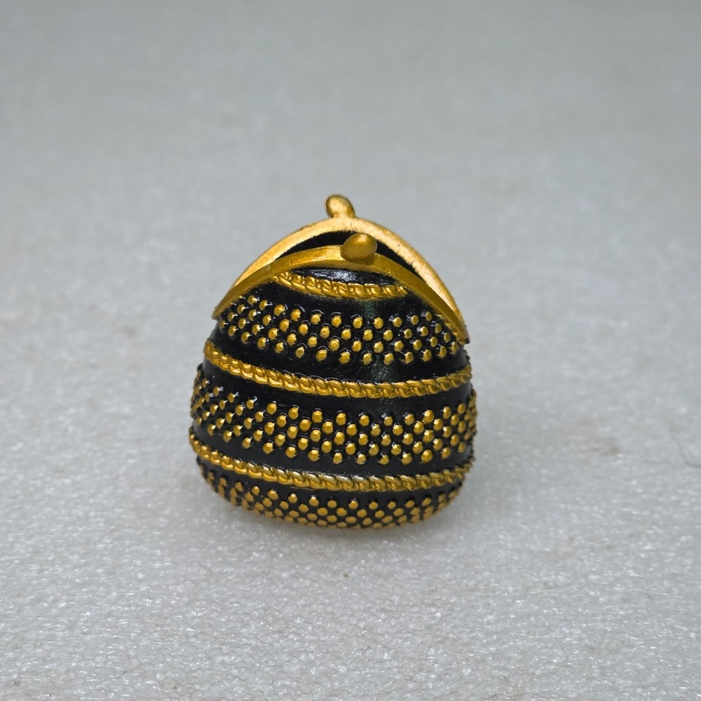 L.O.L. Surprise! OMG Royal Bee Black & Gold purse handbag beehive Accessory 1.5"